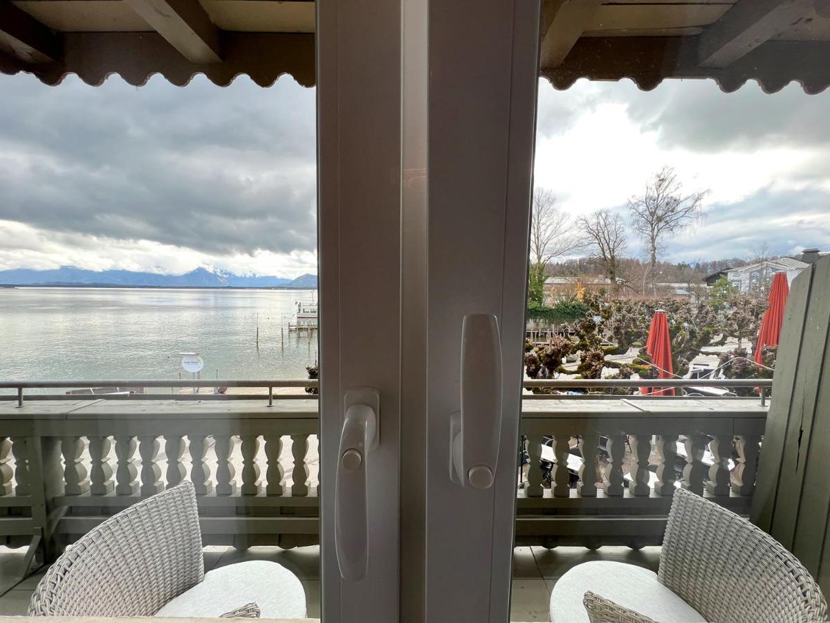 Sieben Zimmer Am See Prien am Chiemsee Luaran gambar