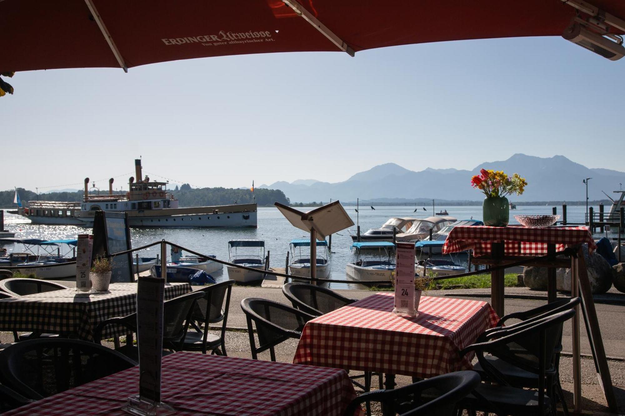 Sieben Zimmer Am See Prien am Chiemsee Luaran gambar